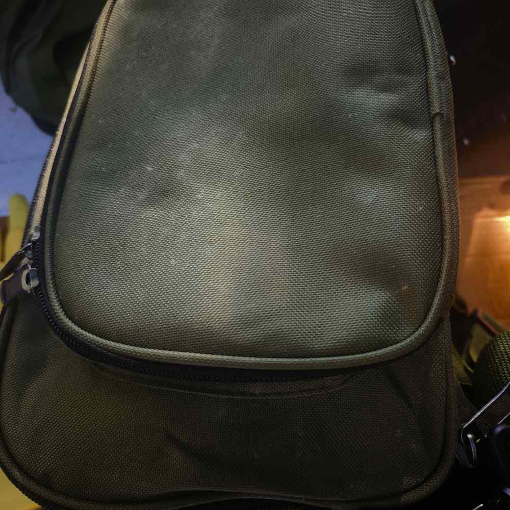 别让霉变毁订单！3000 件箱包翻箱实战-广州艾浩尔以专业技术与经验，为各行业提供防霉服务，有效解决产品问题。