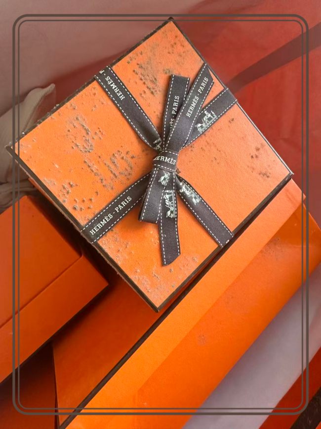 纸盒发霉处理方案-广州艾浩尔以专业技术与经验，为各行业提供防霉服务，有效解决产品问题。